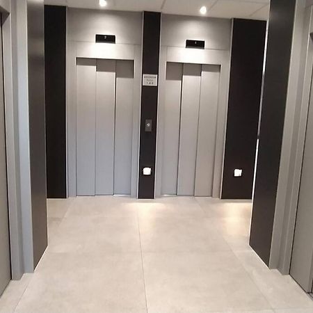 Alojamiento En Playa Del Arbeyal Gijon Exterior photo