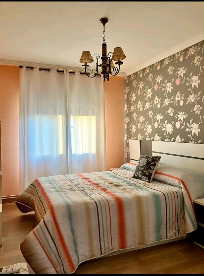 Alojamiento En Playa Del Arbeyal Gijon Exterior photo
